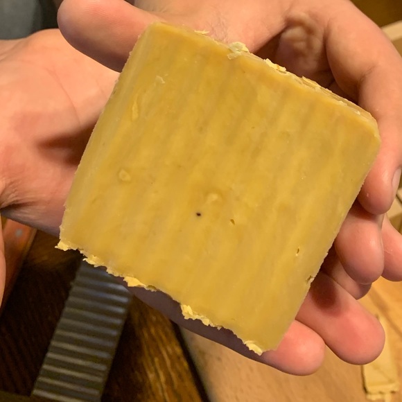 Pumpkin spice handmade soap - Picture 2 of 2